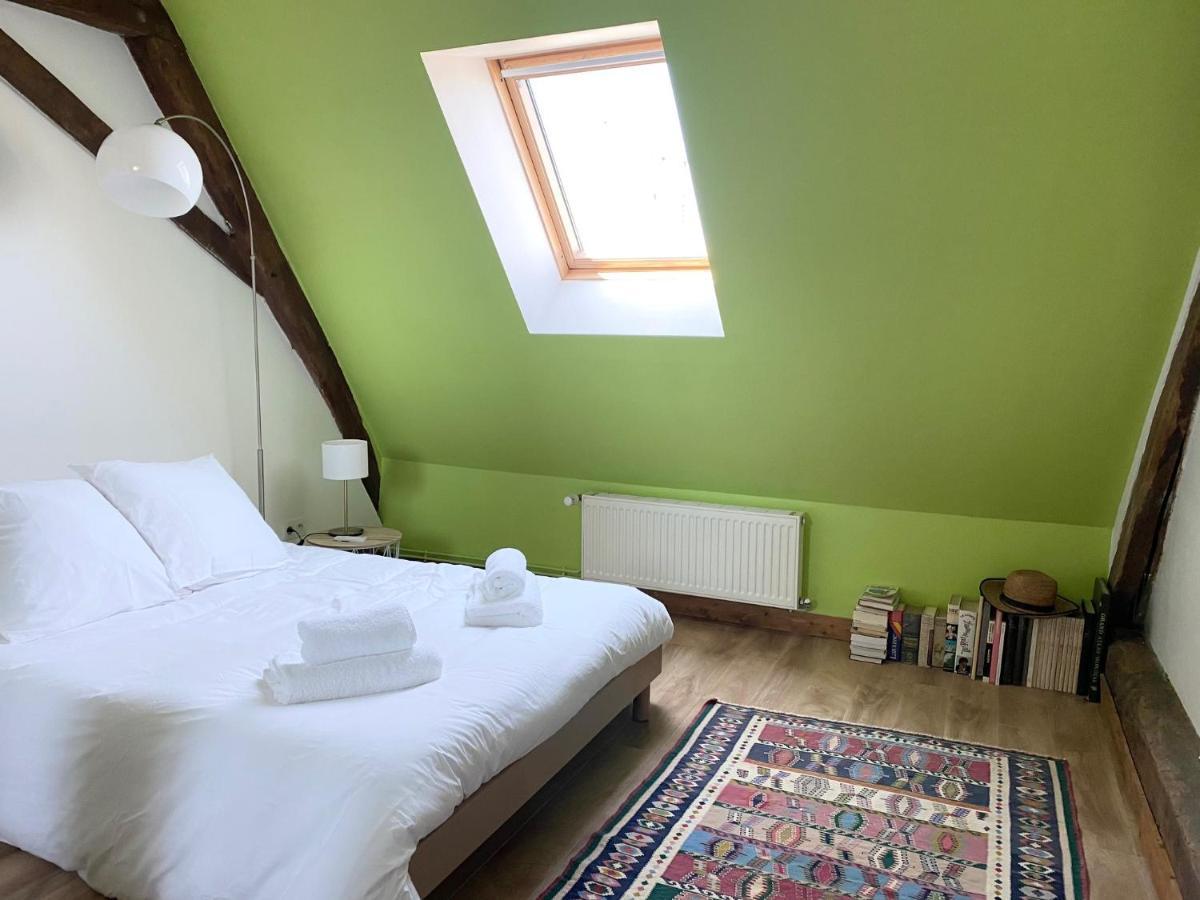 La Maison Des Remparts - Gite 3 Etoiles Pour 8 Pers A Loches Exteriör bild